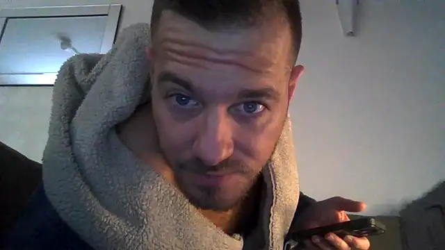 cheekycherryx: онлайн-секс-чат