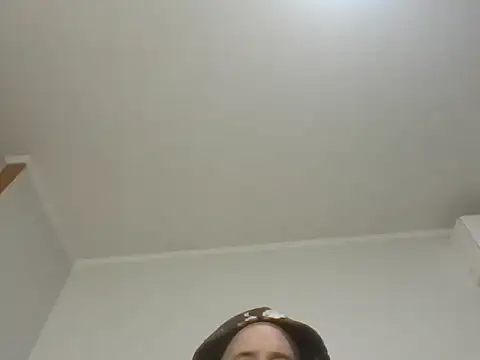 AlexDelarge23 Webcam Show