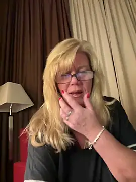 Chatroom XXX en direct de Lenaxox