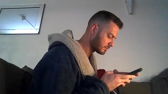 cheekycherryx Adlı Modelin Canlı XXX Sohbeti