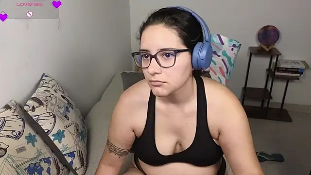 blue__moon_ Adlı Modelin Canlı XXX Sohbeti