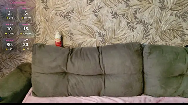 AliraX Chat XXX in diretta