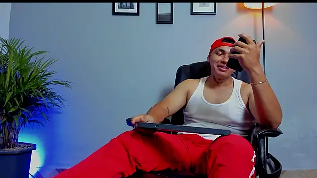 ronnie_crafored Show Webcam