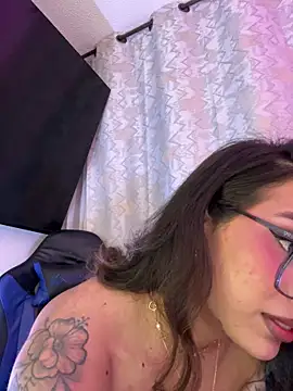 Онлайн чат XXX Samantha_Bernardo