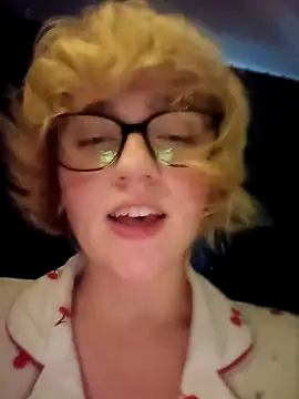 แชท XXX สดของ mcjbgfhgjhiiilllufjyf