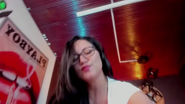 Онлайн чат XXX Annaa_rosee