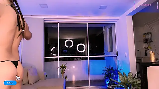 Nicol_ofi24's Webcam Show