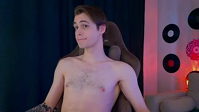 عرض كام DebugMee