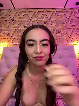 MelanyyJhonson15 – Naživo XXX chat