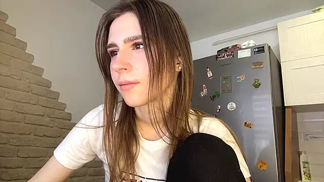 ElsieKuhlmann: διαδικτυακό σόου στην κάμερα