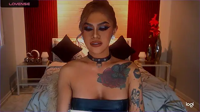 StellaStrong30: απευθείας συνομιλία ΧΧΧ