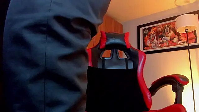 ALPHA_DOMINUS_ Adlı Modelin Canlı XXX Sohbeti