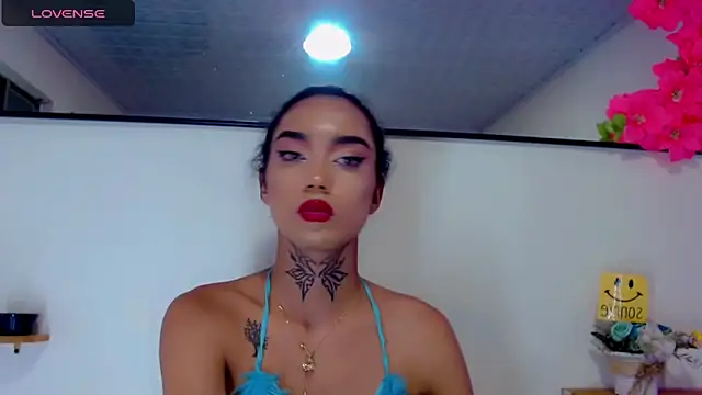 Онлайн чат XXX Darianna_Atehortua