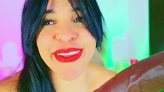 Chatroom XXX en direct de CharlootteEvans