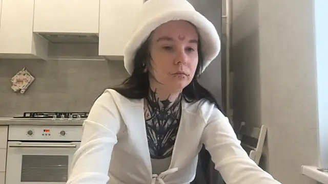 HighelikeGirl Adlı Modelin Canlı XXX Sohbeti