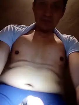 manuel1976 Adlı Modelin Canlı XXX Sohbeti