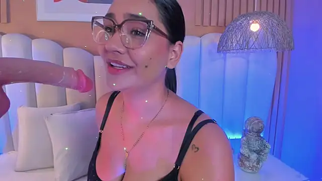 XXX chat uživo modela noa_moon