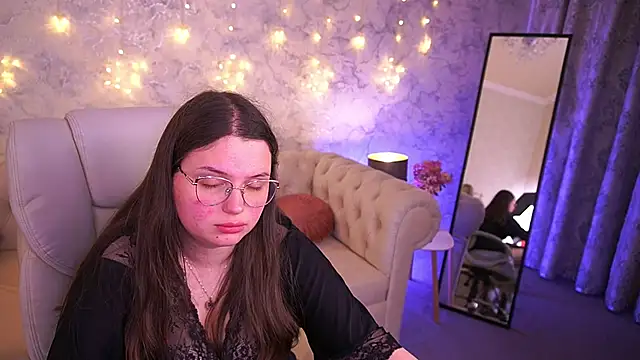 SophieDreamss 现场XXX聊天