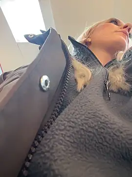 Chatroom XXX en direct de MerlinDave