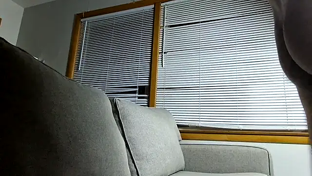 Show modela Sombraalpha0 na web-kameri