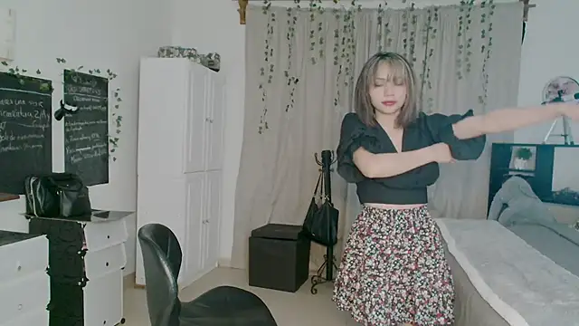 Dama_Scarlata18 Chat XXX live