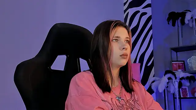 AliceSunday Chat XXX in diretta