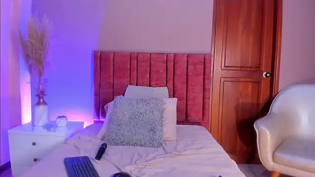 Chat XXX Live MiaHertz