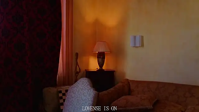 ElizSpieth Chat XXX live