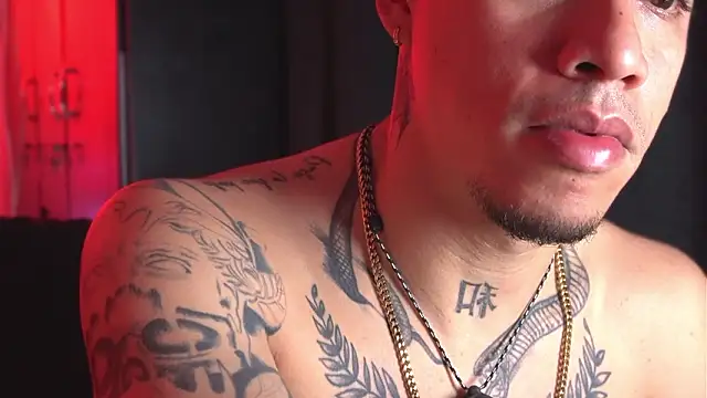 Živý XXX chat AlphaMasterXxx