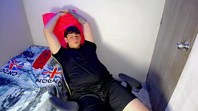 d_moneyy_ 网络视讯表演