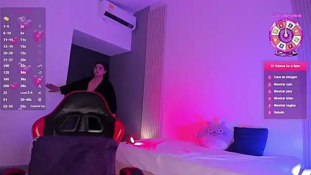 CloeMoon Chat XXX in diretta