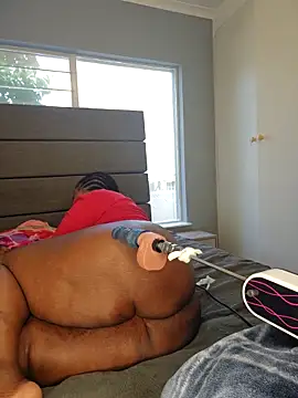 Kinkyphatass élő XXX-chatje