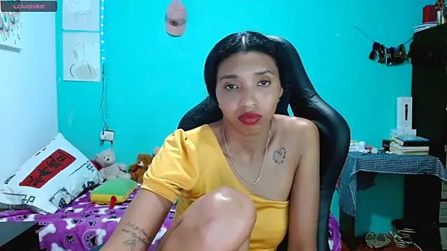 XXX chat uživo modela sensitive_brunette