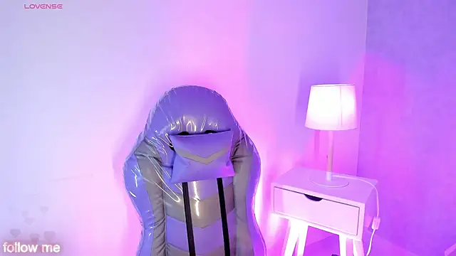 XXX chat uživo modela Cameliaa_Smiith