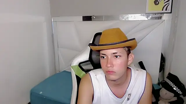 Chatroom XXX en direct de Street_poemm_