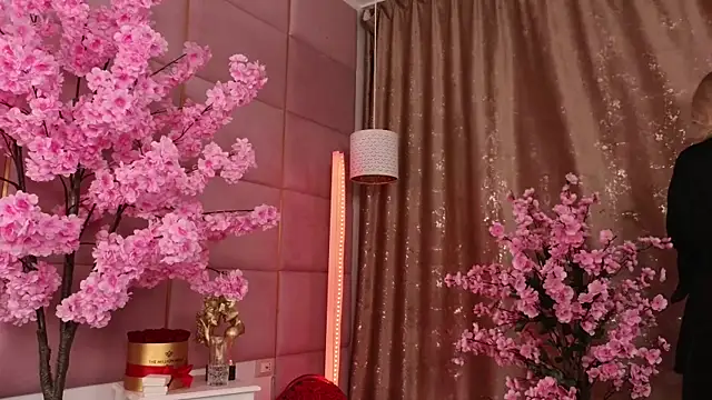 Elliblue: απευθείας συνομιλία ΧΧΧ