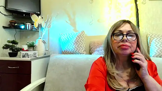 SusieNoreen Chat XXX in diretta