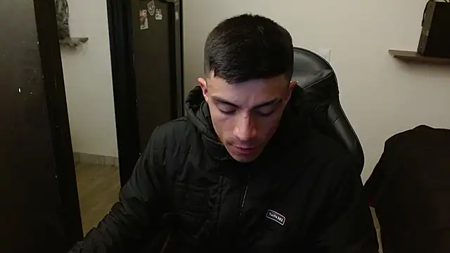 kv___xxx_ 网络视讯表演