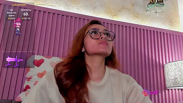 MilleyJones Live XXX-chat