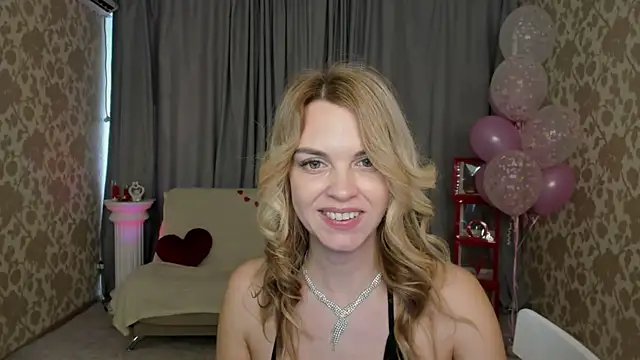 LunaFlinn Live XXX-chat