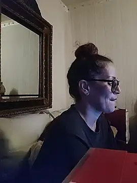 Chatroom XXX en direct de SelenaHouston