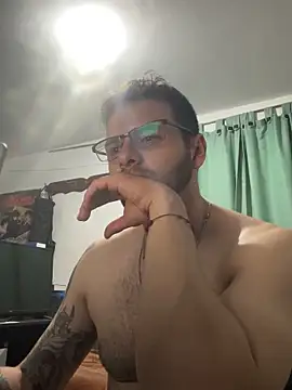 Baphomet212341 即時 XXX 聊天