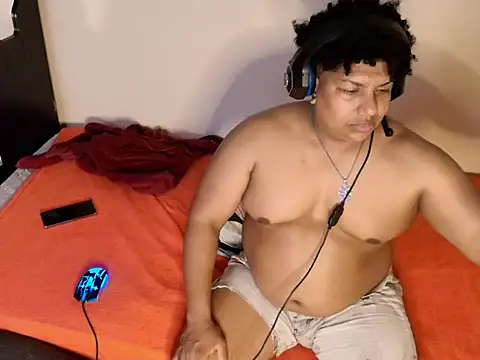 SENHOR_CAPRICORNIO-HOT – Naživo XXX chat