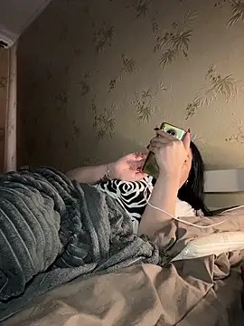 Naughtbaby_2025 Obrolan Langsung XXX