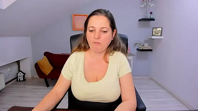 LollaGirl – Naživo XXX chat