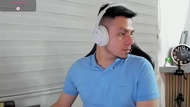 Rick_Adams live XXX chat