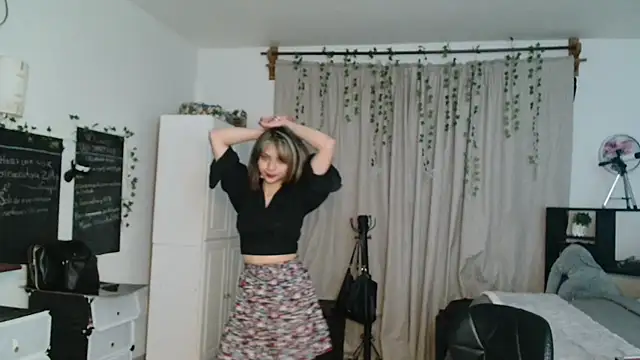 Dama_Scarlata18 Live XXX-Chat