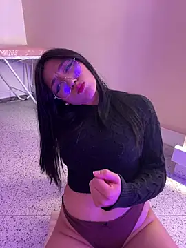 Pokazy przed kamerką – Your_Enyel