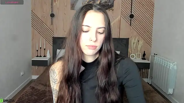 Chat +18 de elise_robbie ao vivo