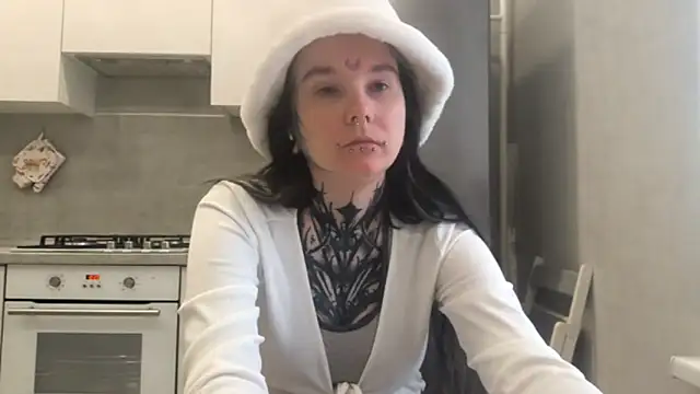 HighelikeGirl Adlı Modelin Canlı XXX Sohbeti